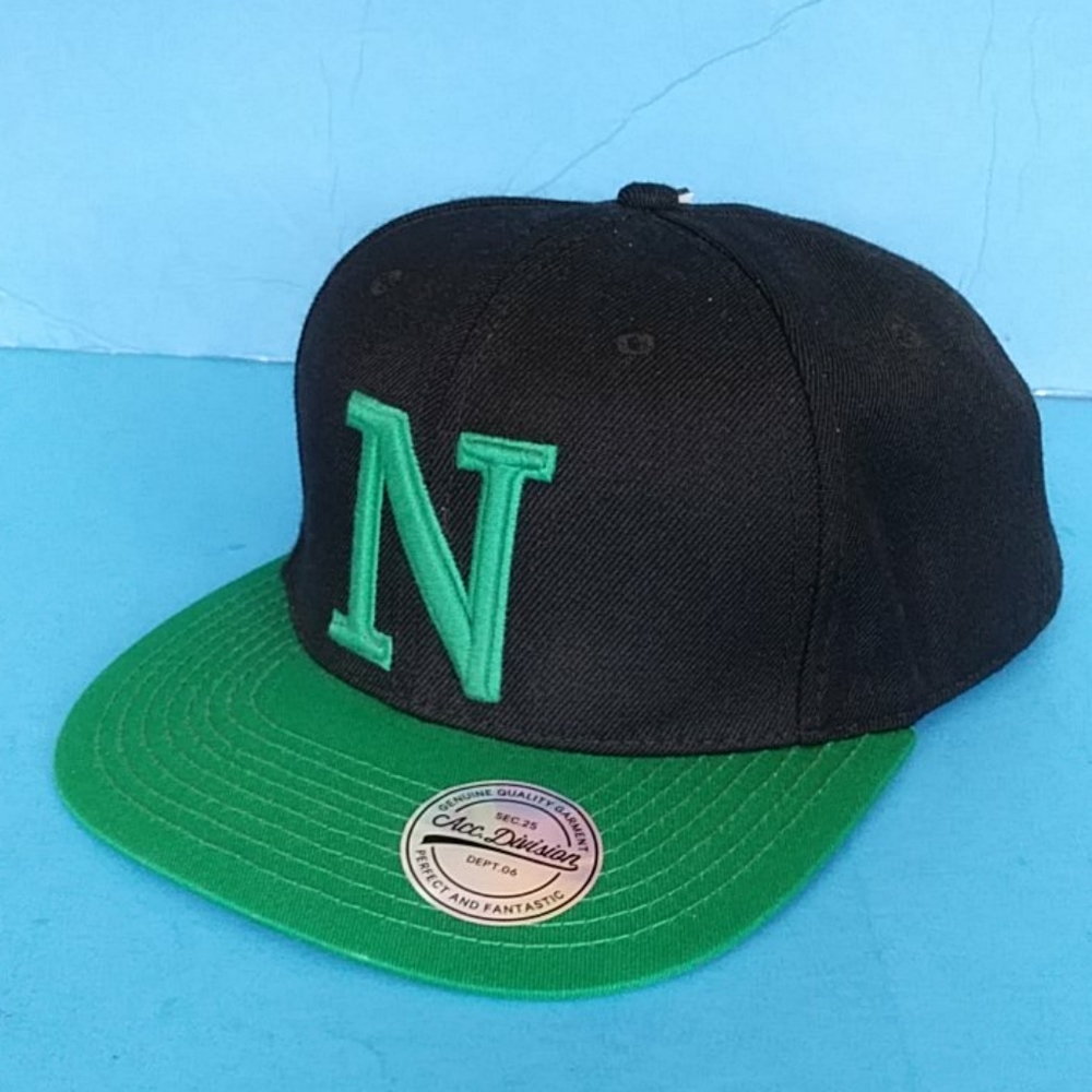 BRAND NEW HM UNISEX ACTIVE HAT